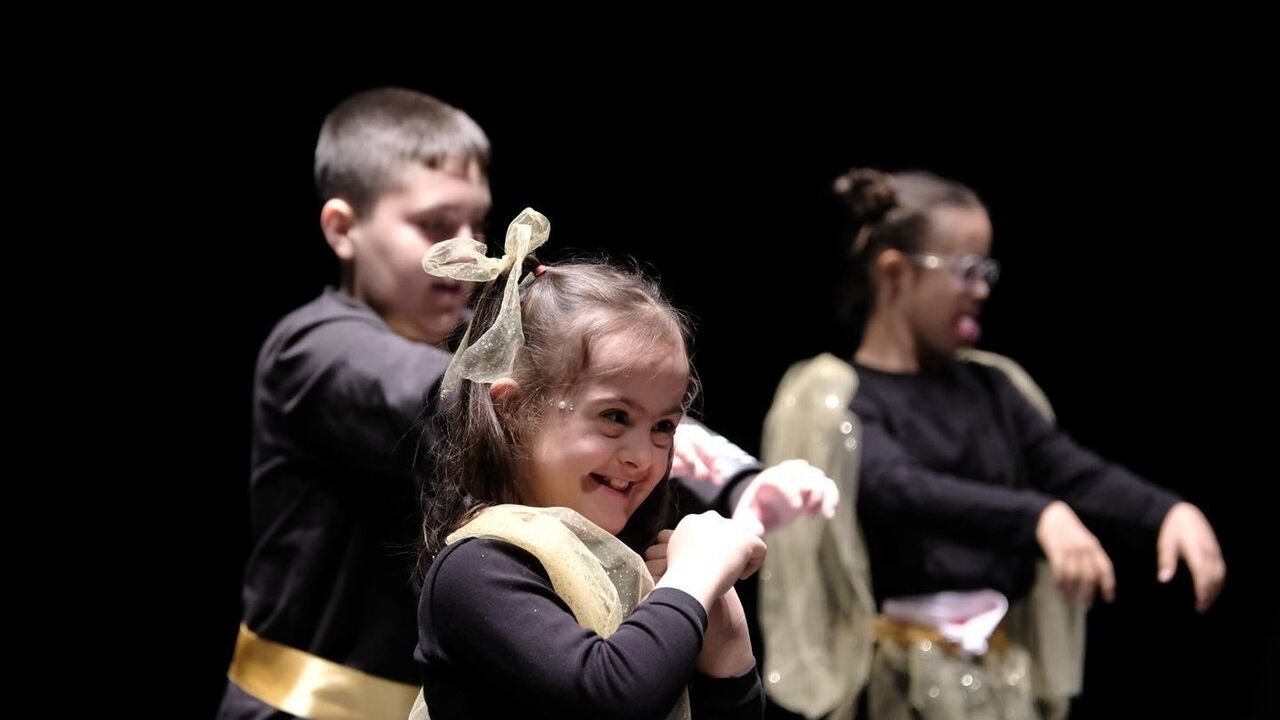 Bilecik'te 3 Aralık Dünya Engelliler Günü: Özel Öğrencilerin Gösterileri Ayakta Alkışlandı