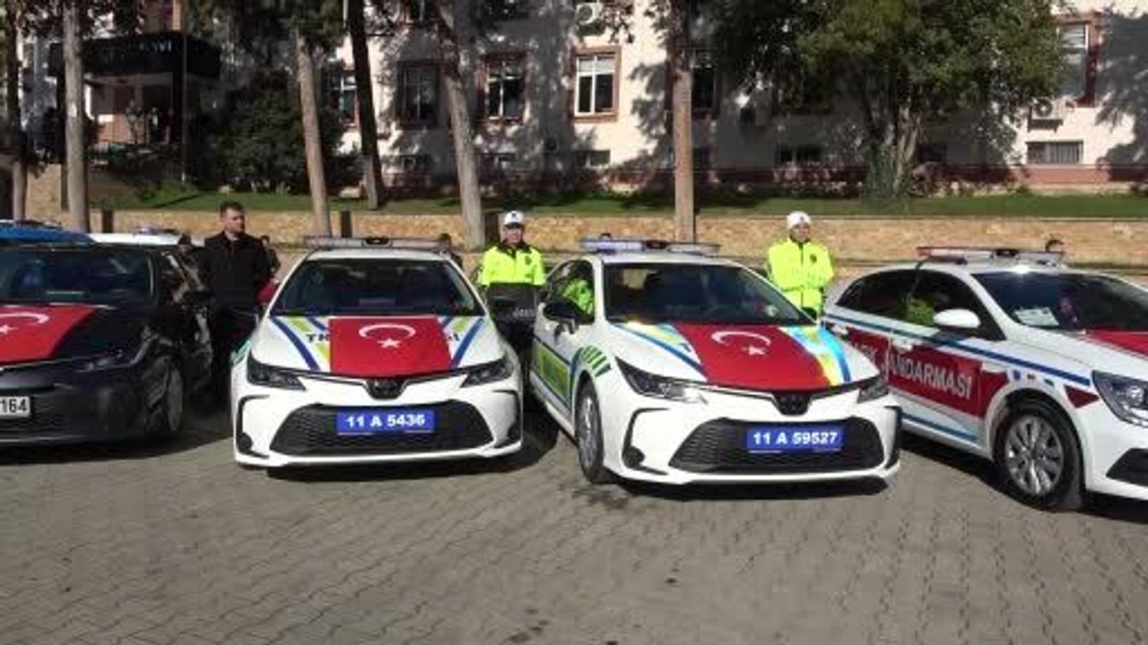 Bilecik’te emniyet ve jandarmaya 67 yeni araç, 2 ambulans göreve başladı