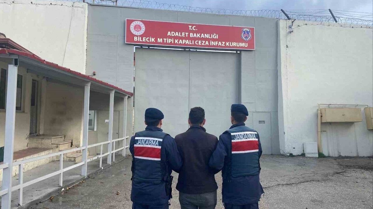 Bilecik'te hakkında kesinleşmiş hapis cezası bulunan kişi jandarma tarafından yakalandı