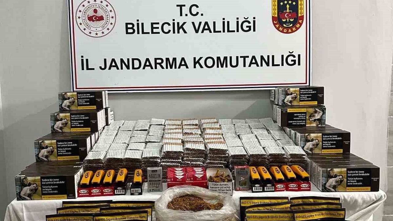 Bilecik'te jandarmadan kaçak tütün operasyonu: Çok sayıda makaron ve tütün ele geçirildi