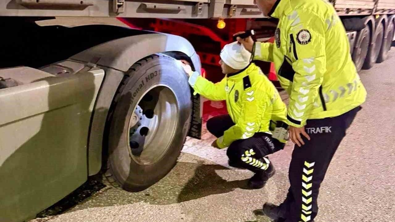 Bilecik’te kış lastiği denetimleri sürüyor: Bölge Trafik Denetleme Şube Müdürlüğü uygulamaları