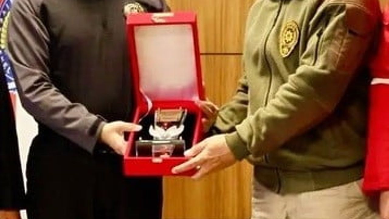 Bilecik’te Kızılay ve İl Emniyet Müdürlüğü iş birliğiyle 53 ünite kan bağışı