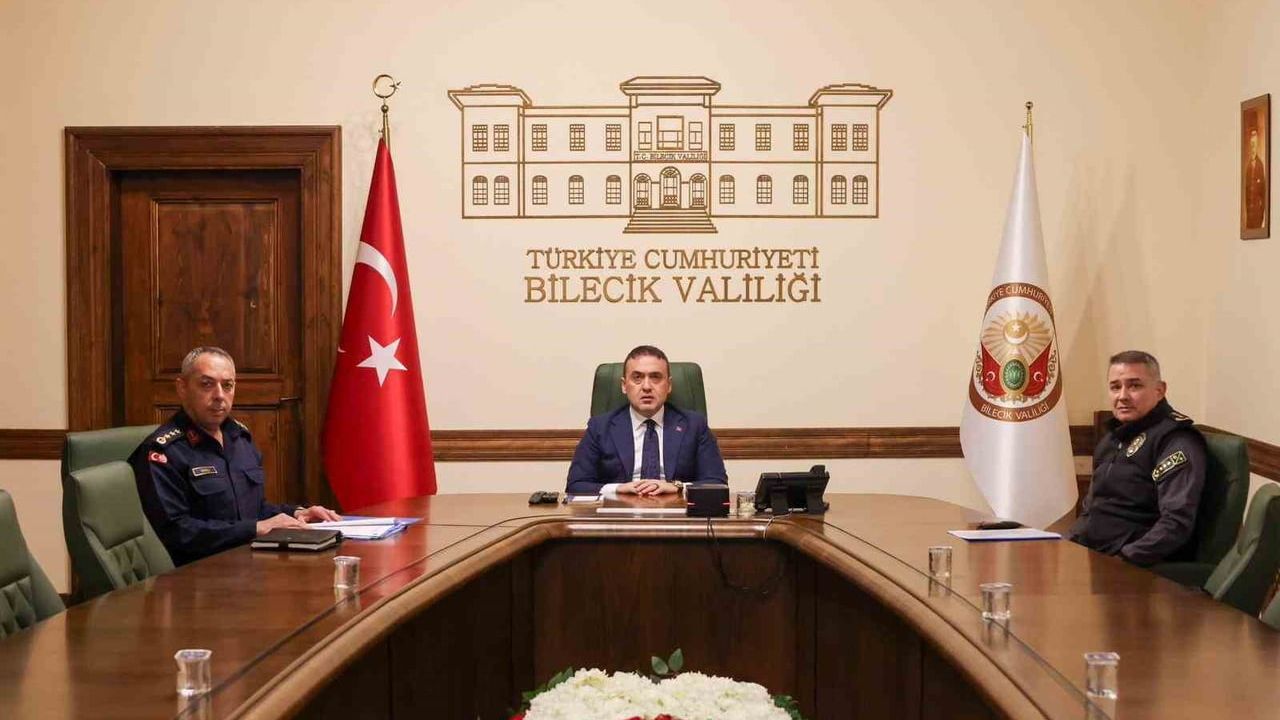 Bilecik Valisi Sözer, Yeni Yıl Tedbirleri Hazırlık ve Koordinasyon Toplantısına Katıldı