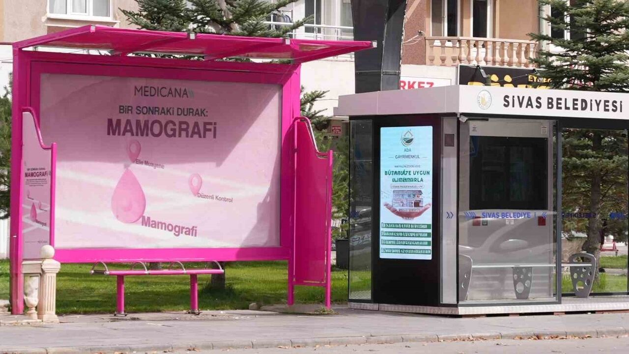 Bir Sonraki Durak: Mamografi — Medicana'nın Toplu Taşıma Odaklı Meme Kanseri Farkındalık Kampanyası