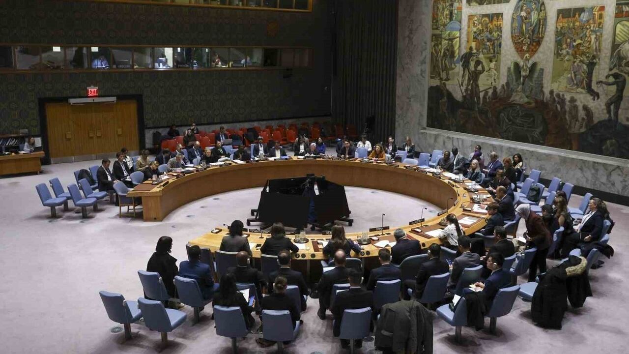 BM Güvenlik Konseyi, ABD-Venezuela gerilimini görüşmek için 23 Aralık'ta acil toplantı kararı aldı