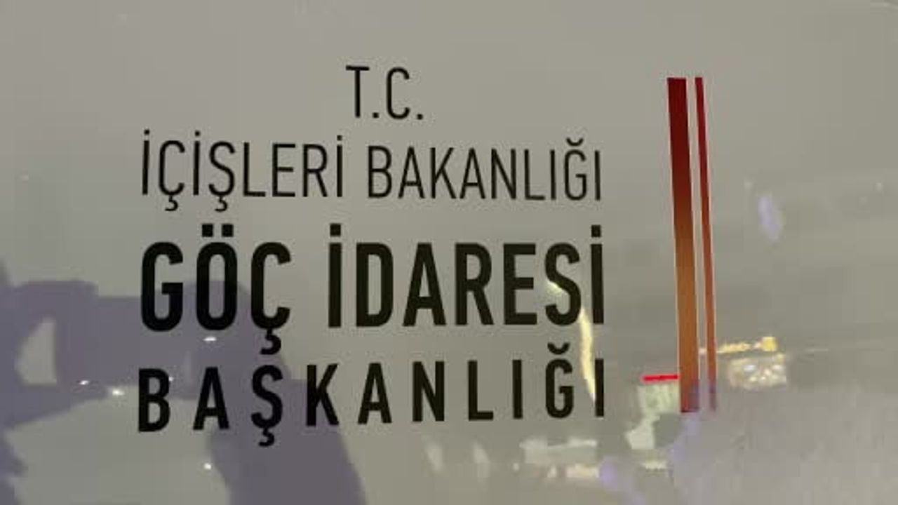 Bolu'da yılbaşı öncesi kaçak göçmen denetimi: Kimlik ve ikamet bilgileri tek tek kontrol edildi