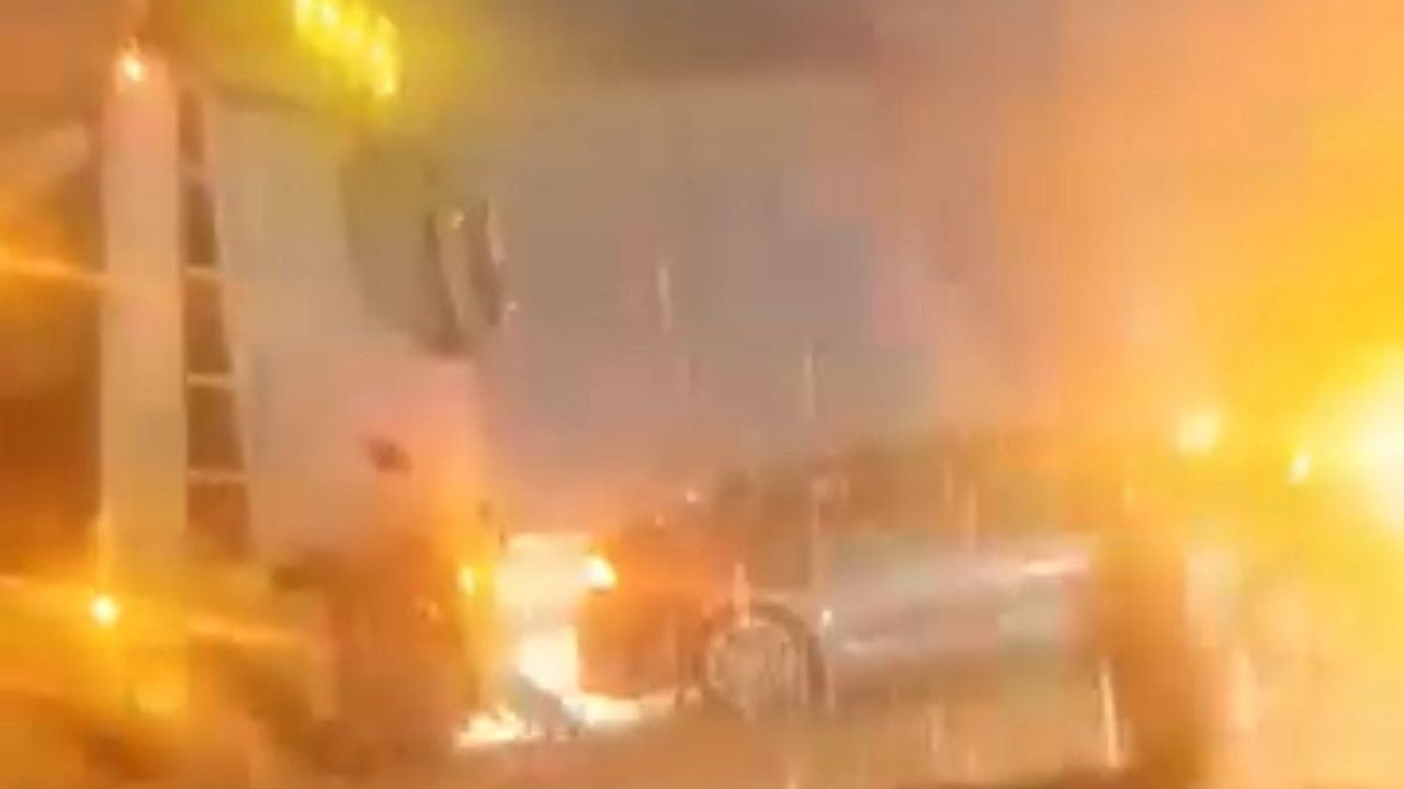 Bolu Dağı Tüneli çıkışında 6 aracın karıştığı zincirleme kaza, İstanbul istikameti tek şeride düştü