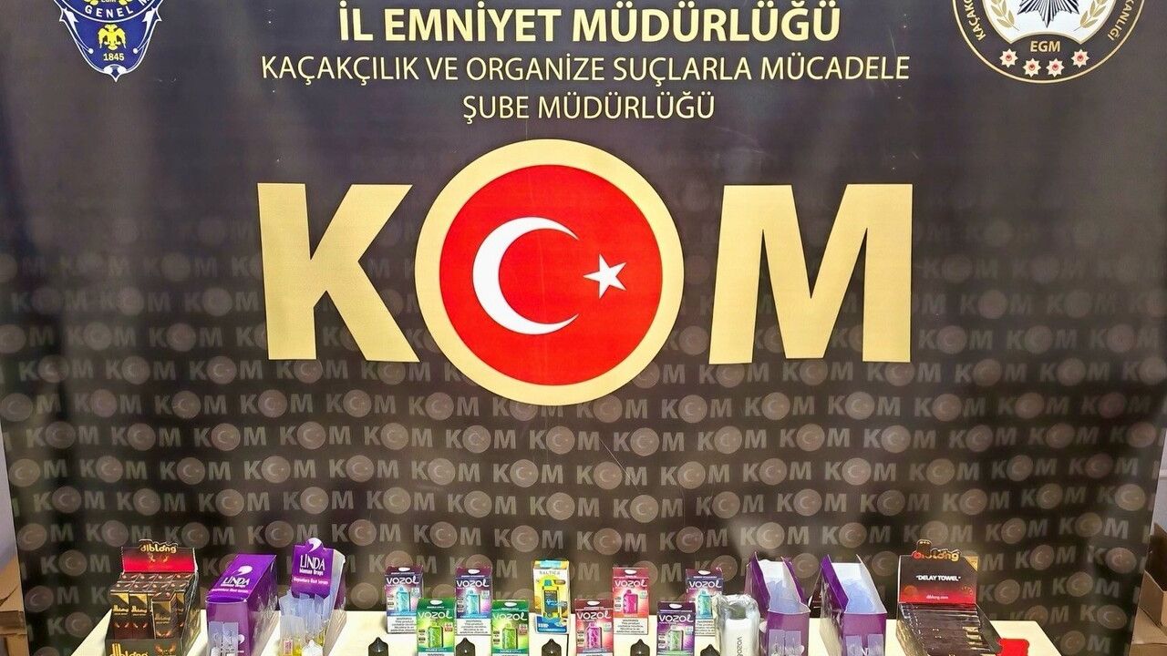 Bozüyük'te kaçak ürün operasyonu: Elektronik sigara ve sağlık ürünleri ele geçirildi, 1 gözaltı