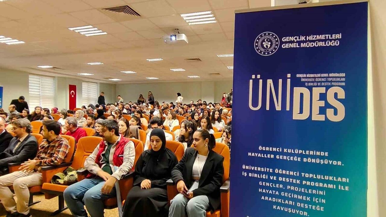 BŞEÜ'de Ziraat Teknolojileri Festivali: Söyleşi ve Uygulamalı Stantlarla Öğrenci Odaklı Etkinlik