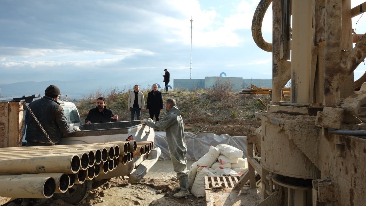 Buharkent'te içme suyu sondaj çalışmalarını Başkan Erol yerinde inceledi