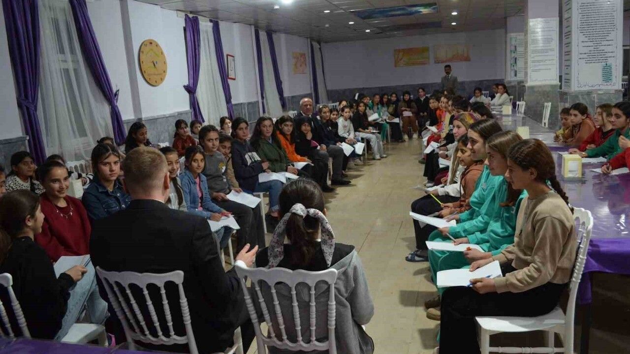 Bulanık’ta 'Benim Evim Pansiyon' Kapsamında Kız Pansiyonu Ziyareti