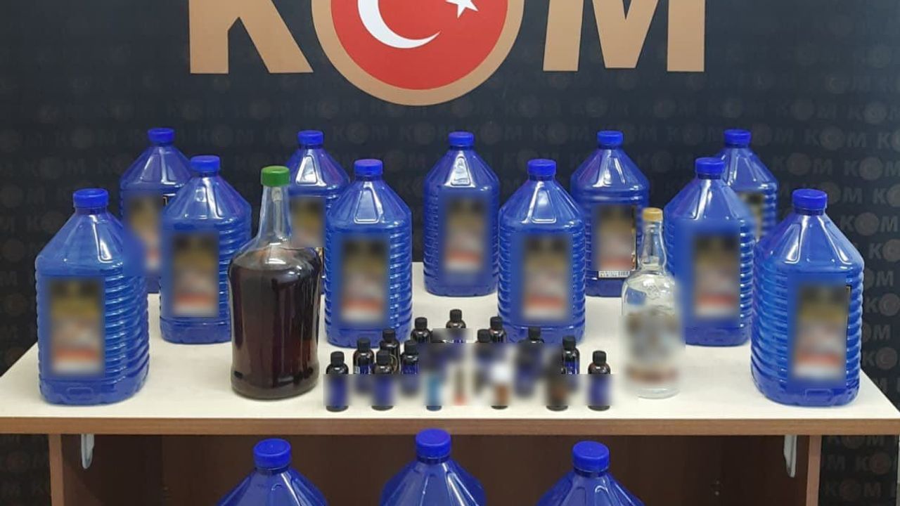 Burdur'da 11 ayda 1.284,5 litre kaçak ve sahte alkol ele geçirildi