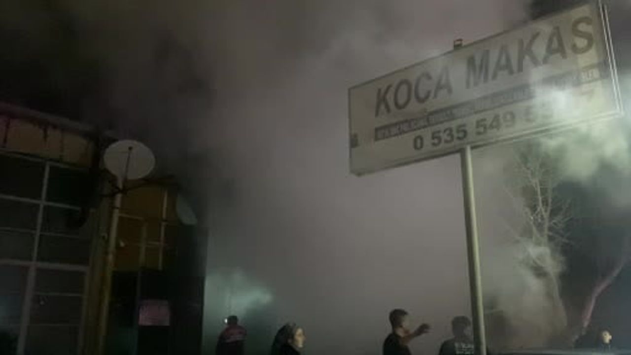 Burdur’da oto yıkamacıda gece yangını: Yeni Sanayi Sitesi'nde iş yerinde büyük maddi hasar