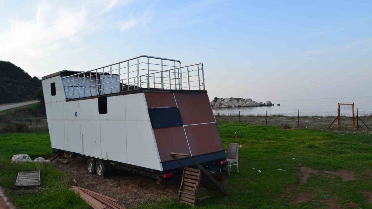 Bursa’da 1 milyon 200 bin TL değerindeki taşınabilir 'tiny house' bulundu; şüpheli tutuklandı
