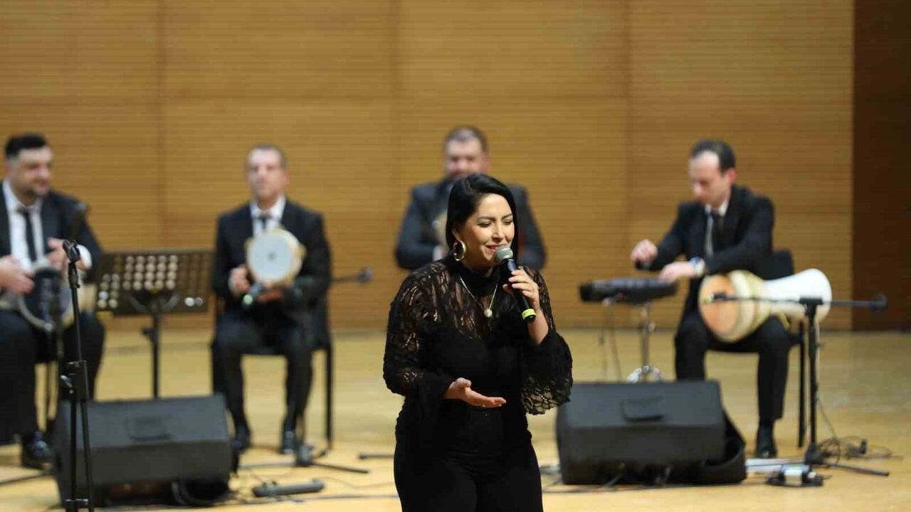 Bursa'da Balkan ve Roman Gecesi: Çalgıcı Mektebi Orkestrası'ndan Kültür Şöleni