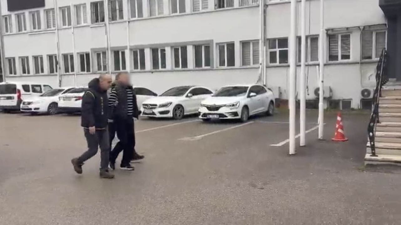 Bursa'da cadde ortasında husumetlisine ateş açan şüpheli yakalandı