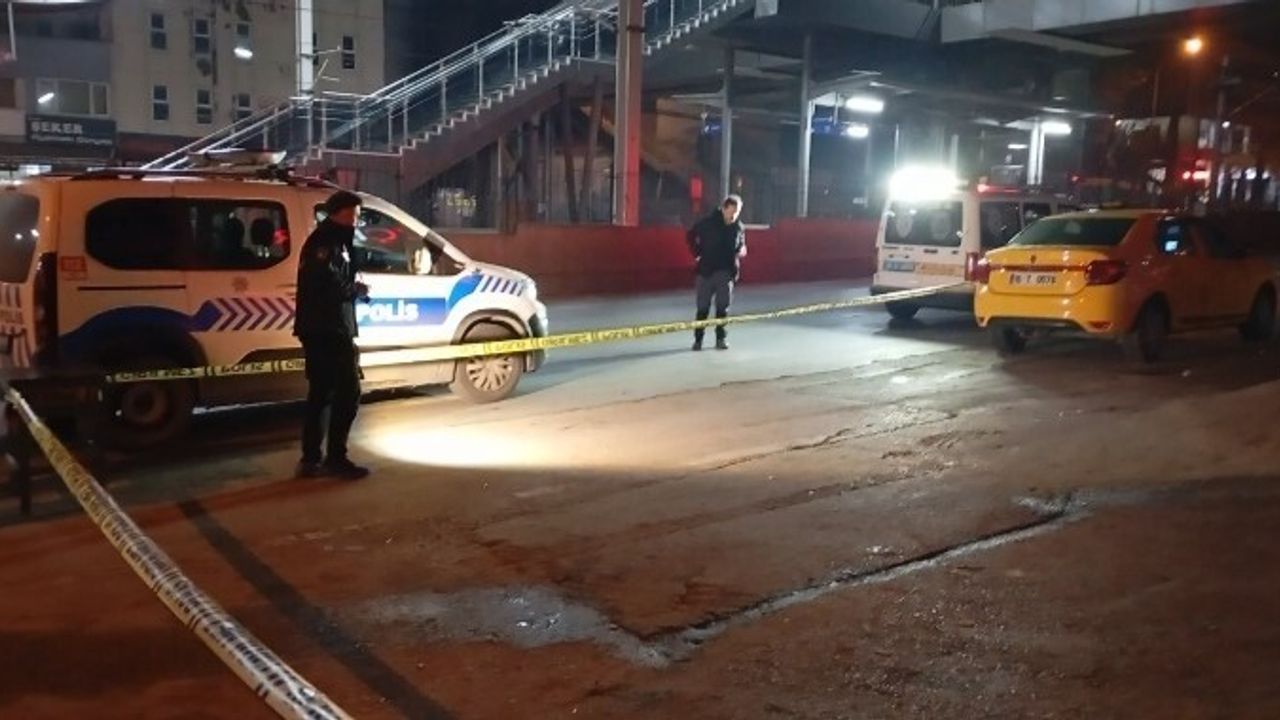 Bursa'da eğlence mekanı önünde silahlı çatışma: 1'i ağır, 2 yaralı