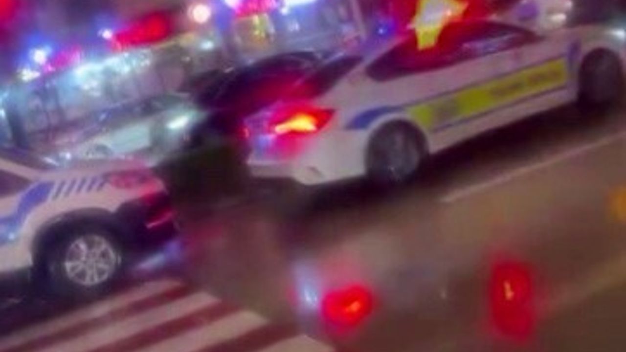 Bursa'da FSM Bulvarı'nda trafik kazası: Trafik polisi, yaralı oğlunu görünce üzüntü yaşadı