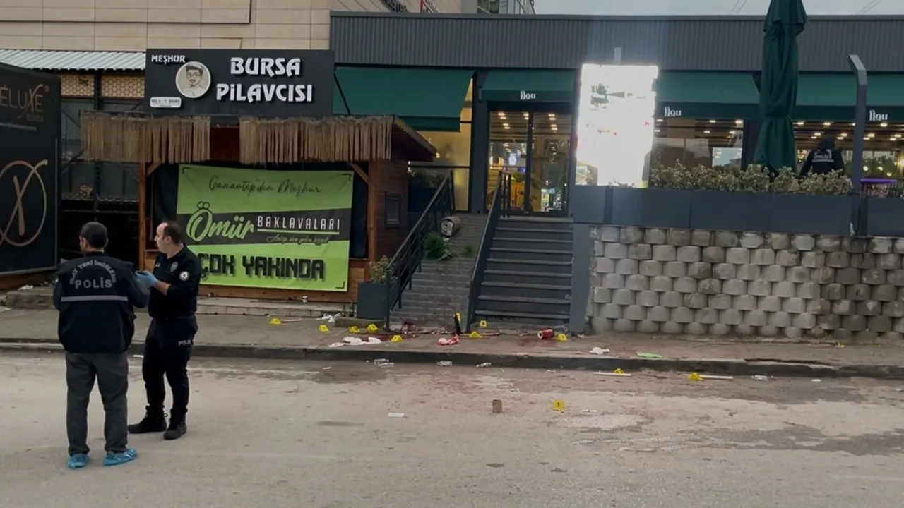 Bursa'da kafede silahlı saldırı: Nilüfer'de 1'i ağır 4 yaralı