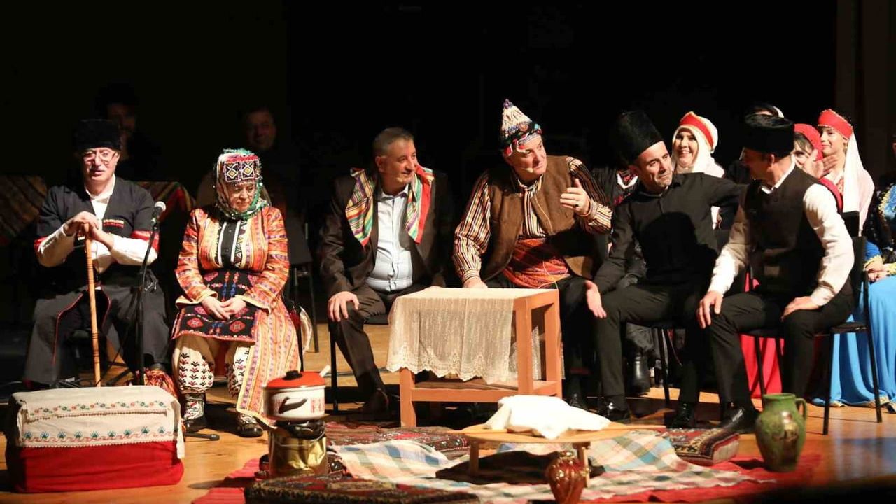 Bursa'da Kafkaslar’dan Anadolu’ya konseri: Kafkas ve Anadolu ezgileri Merinos'ta buluştu