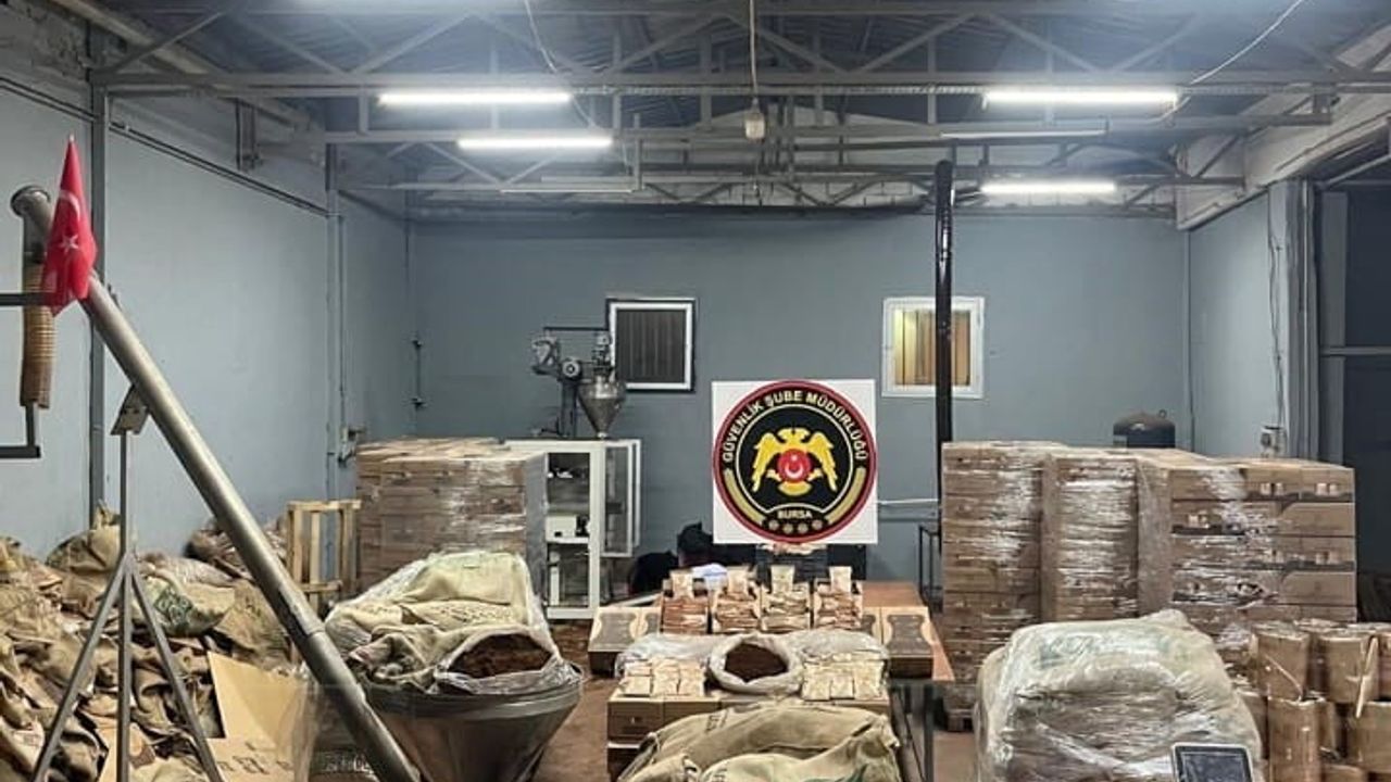 Bursa'da sahte kahve operasyonu: Tonlarca öğütülmüş kahve ve on binlerce paket ele geçirildi