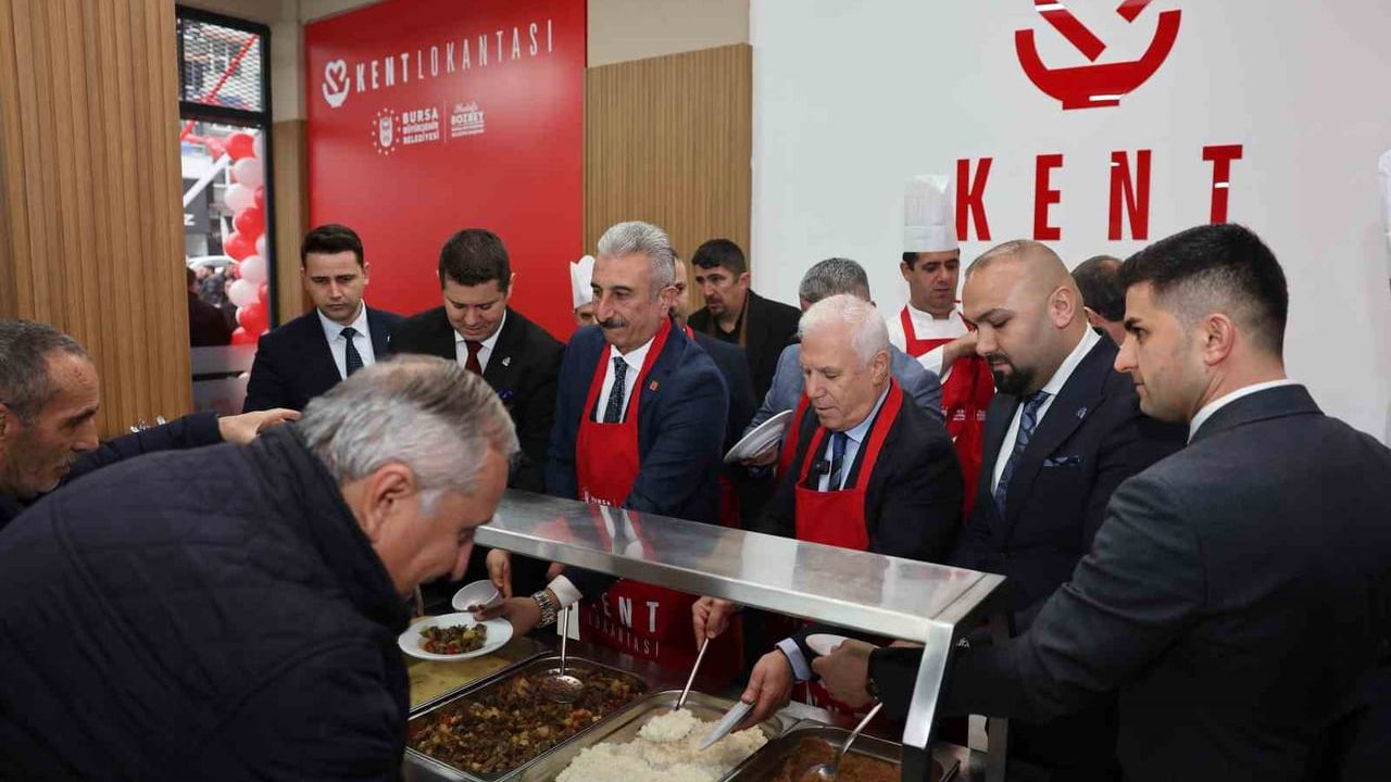 Bursa'da üçüncü Kent Lokantası Yiğitler'de açıldı: 4 kap yemek 80 TL