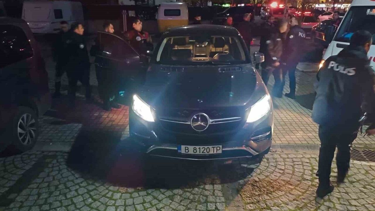 Bursa Osmangazi'de Silahlı Olay: Yakup E. (50) Göğsünden Vuruldu, Hayati Tehlike Sürüyor