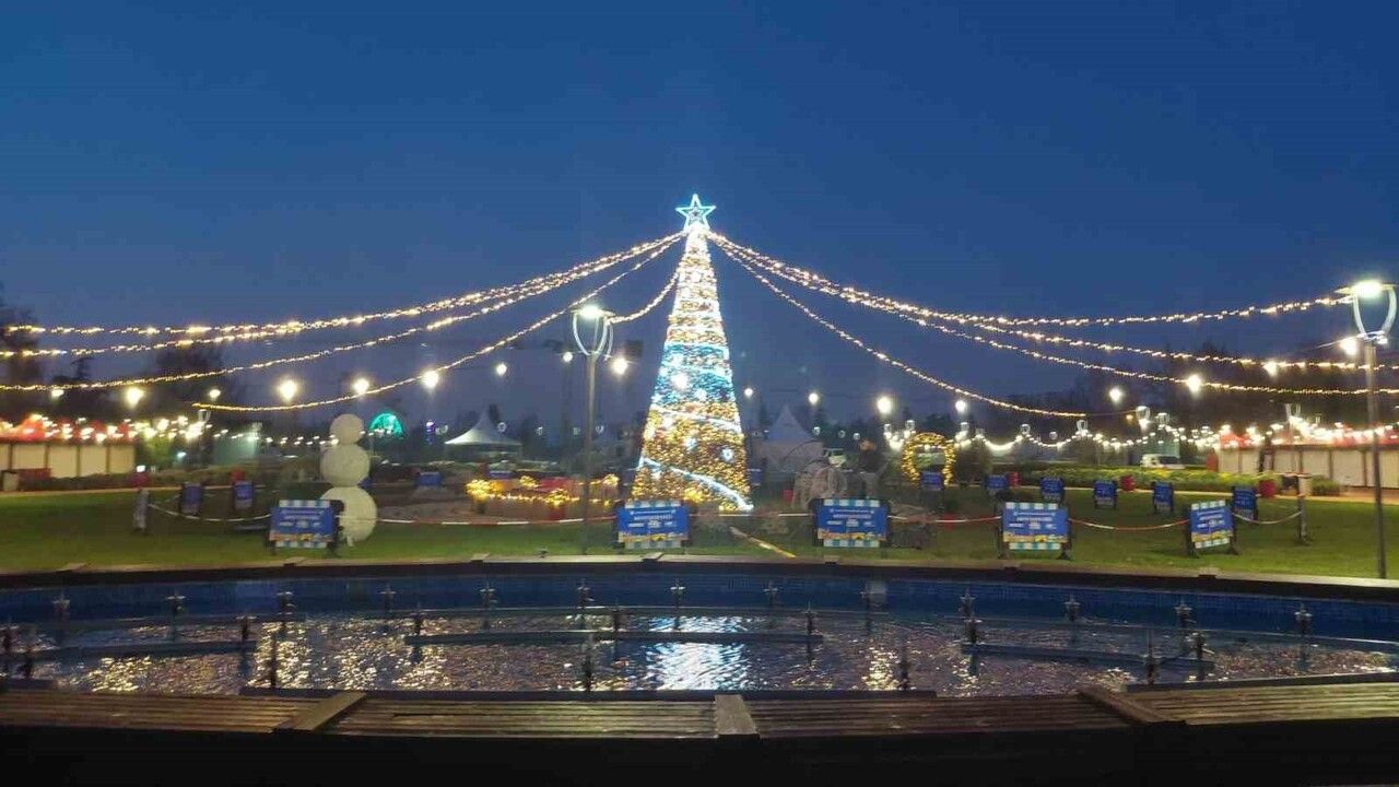 Bursa Yeni Yıl Meydanı 13-31 Aralık'ta: Kentin Kalbinde 19 Gün Süren Etkinlikler