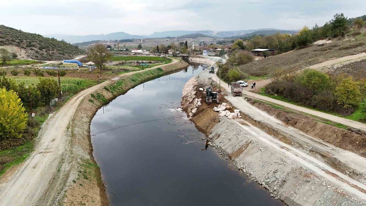 Bursa Yenişehir'de Göksu Çayı ıslah çalışmaları hızla ilerliyor