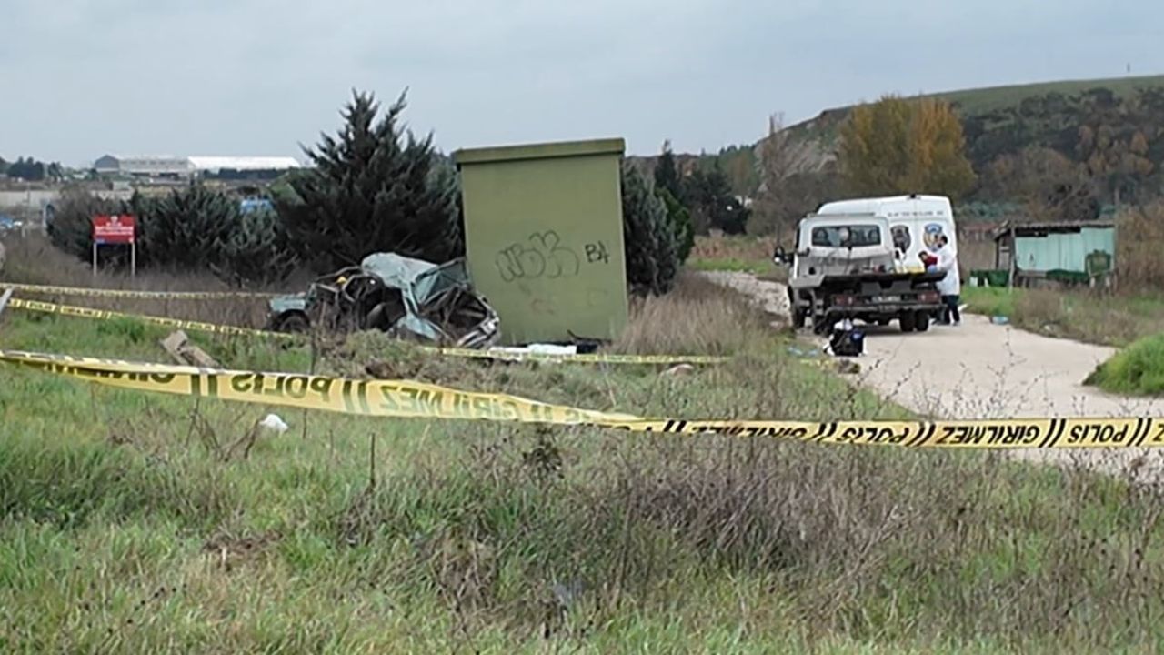 Büyükçekmece'de gece meydana gelen kaza sabah fark edildi: 2 kişi yaşamını yitirdi