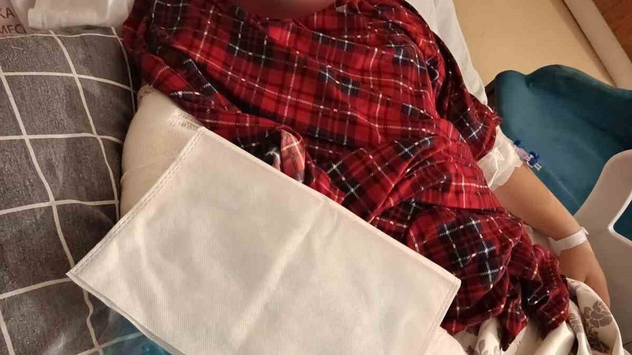 Büyükçekmece'de okulda akran zorbalığı: 8 yaşındaki çocuğun kolu iki yerinden kırıldı