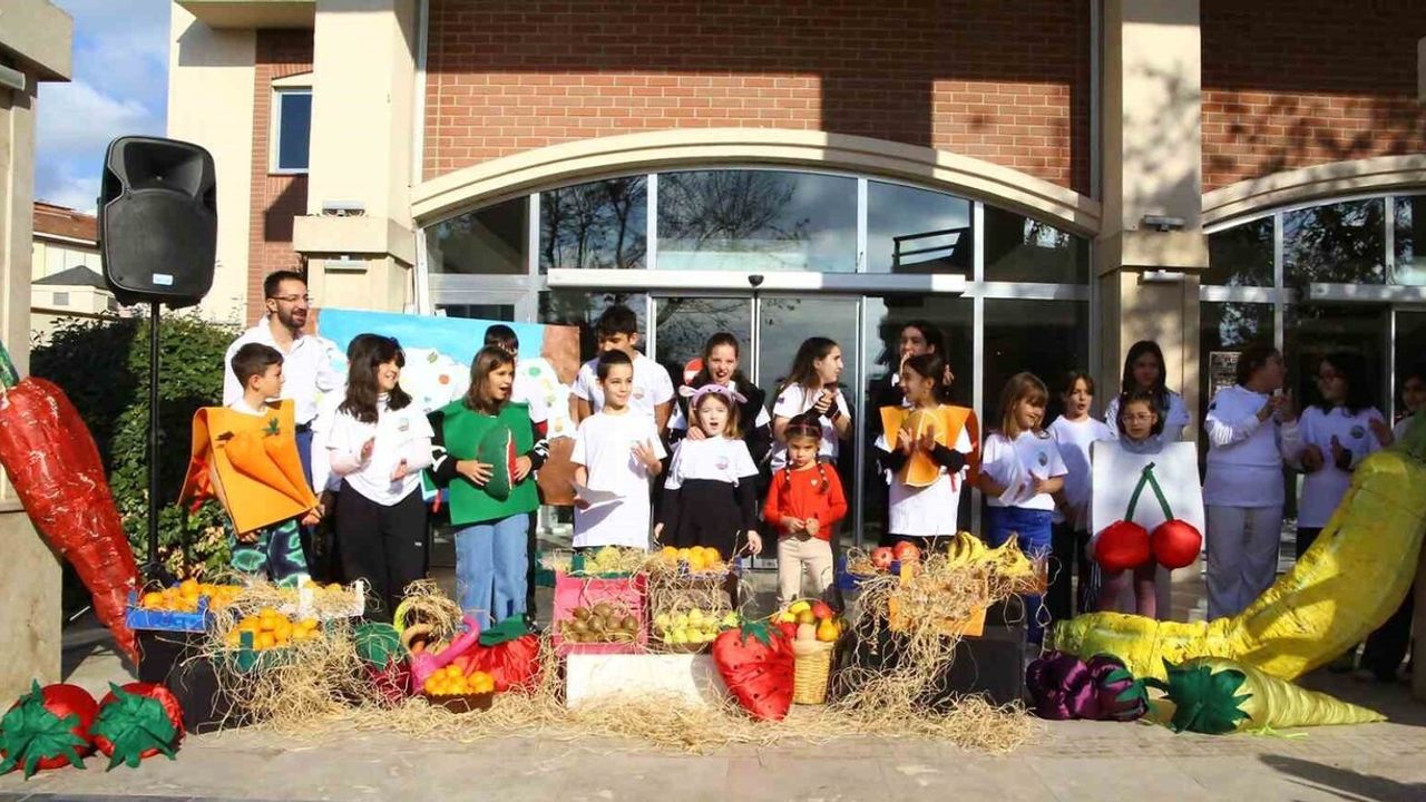 Büyükçekmece'de 'Renkli Tezgahlar: Yerli Malı Şenliği' çocuklarla buluştu