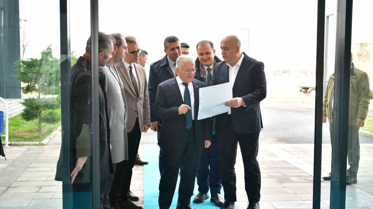 Büyükkılıç Saffet Arslan Palyatif Bakım Merkezi’nde İnceleme Yaptı: Kayseri’nin Sağlık Altyapısına Katkı