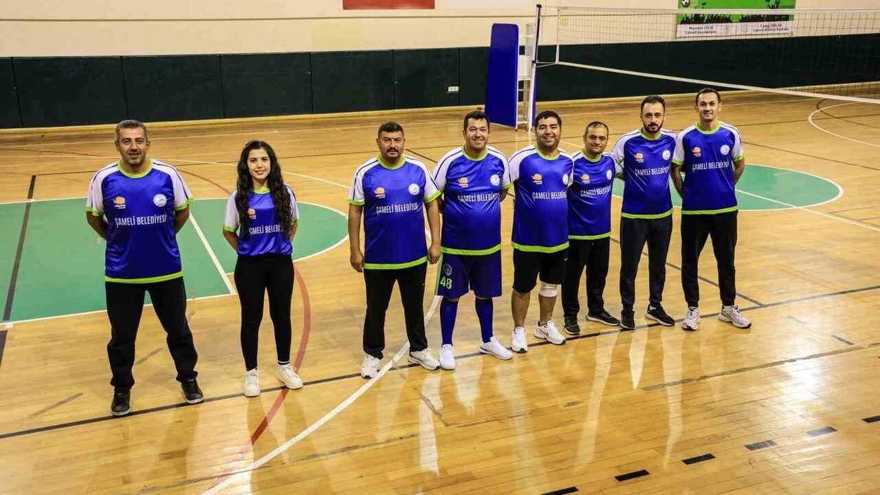 Çameli'de Kurumlar-Mahalleler Arası Voleybol Turnuvası başladı