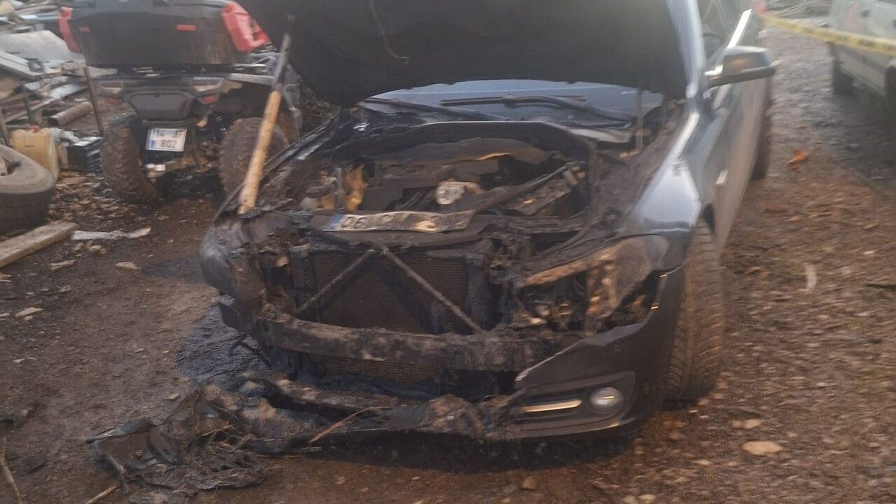 Çamlıdere Çukurören'de 4 Araç Kundaklandı; Olay Güvenlik Kamerasına Yansıdı