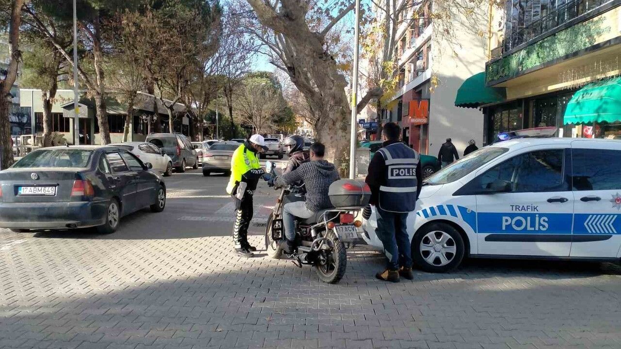 Çan'da şehir içi trafik denetimleri aralıksız devam ediyor