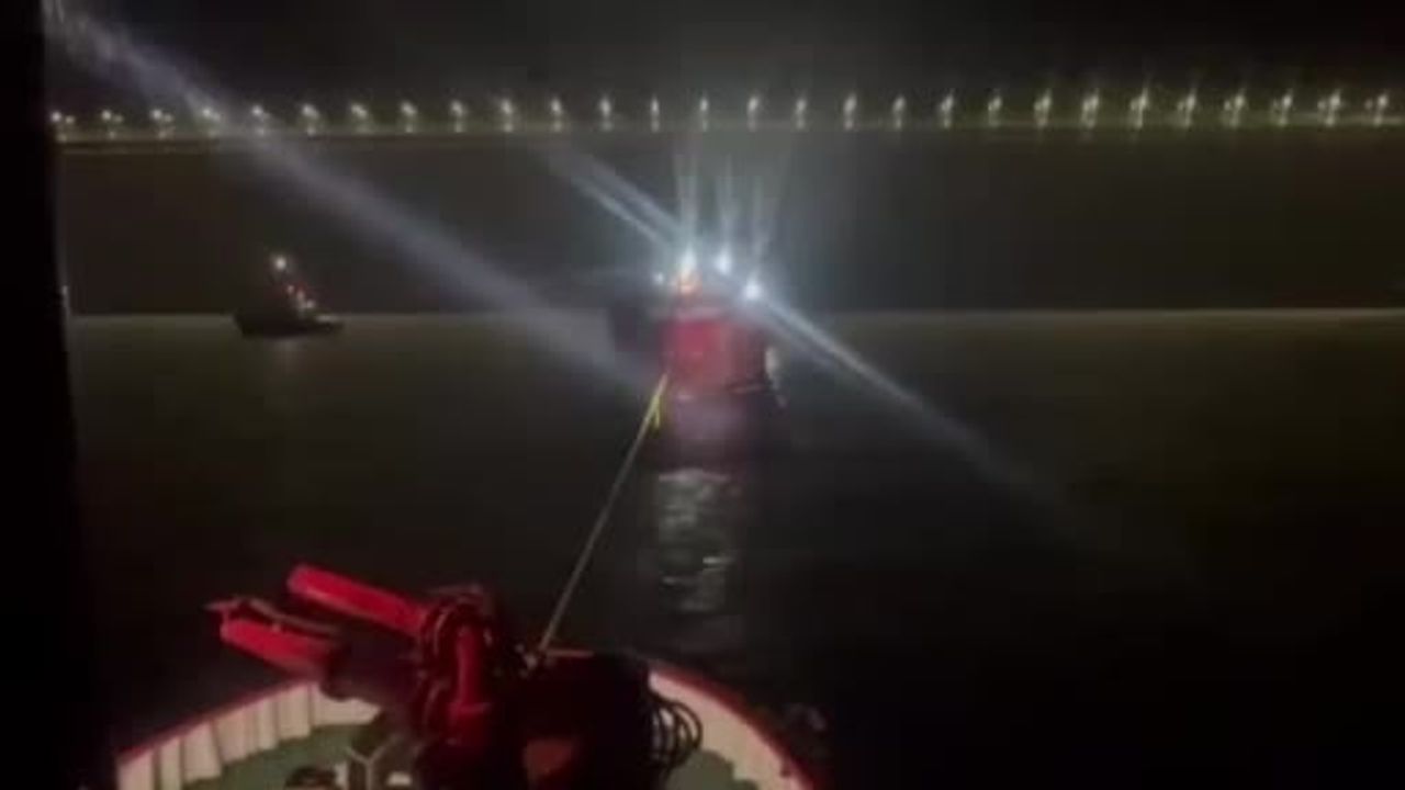 Çanakkale Boğazı'nda ENIF isimli genel kargo gemisinde makine arızası — römorkörlerle Şevketiye Demir Sahası'na çekildi