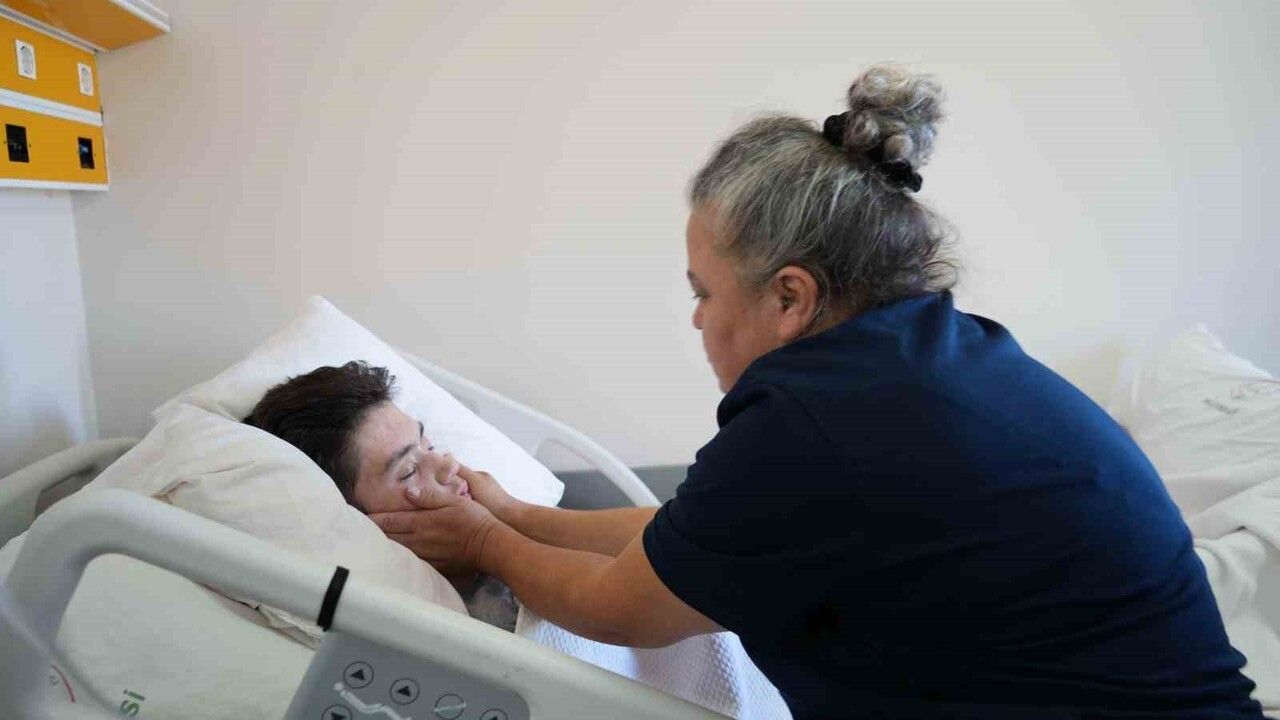 Çanakkale'de dövülen 14 yaşındaki Murat Duha Yıldız’ın tedavisi Zonguldak’ta sürüyor