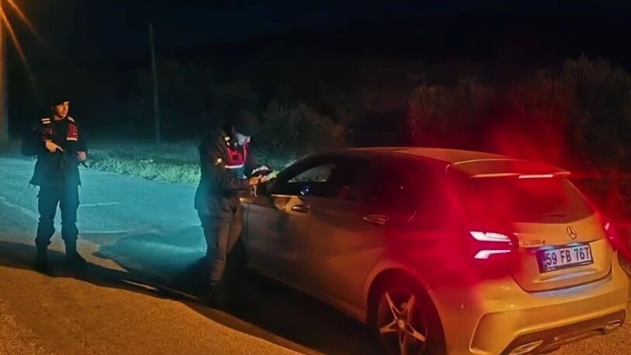 Çanakkale'de Jandarma 'Türkiye Güven ve Huzur Uygulaması' gerçekleştirdi