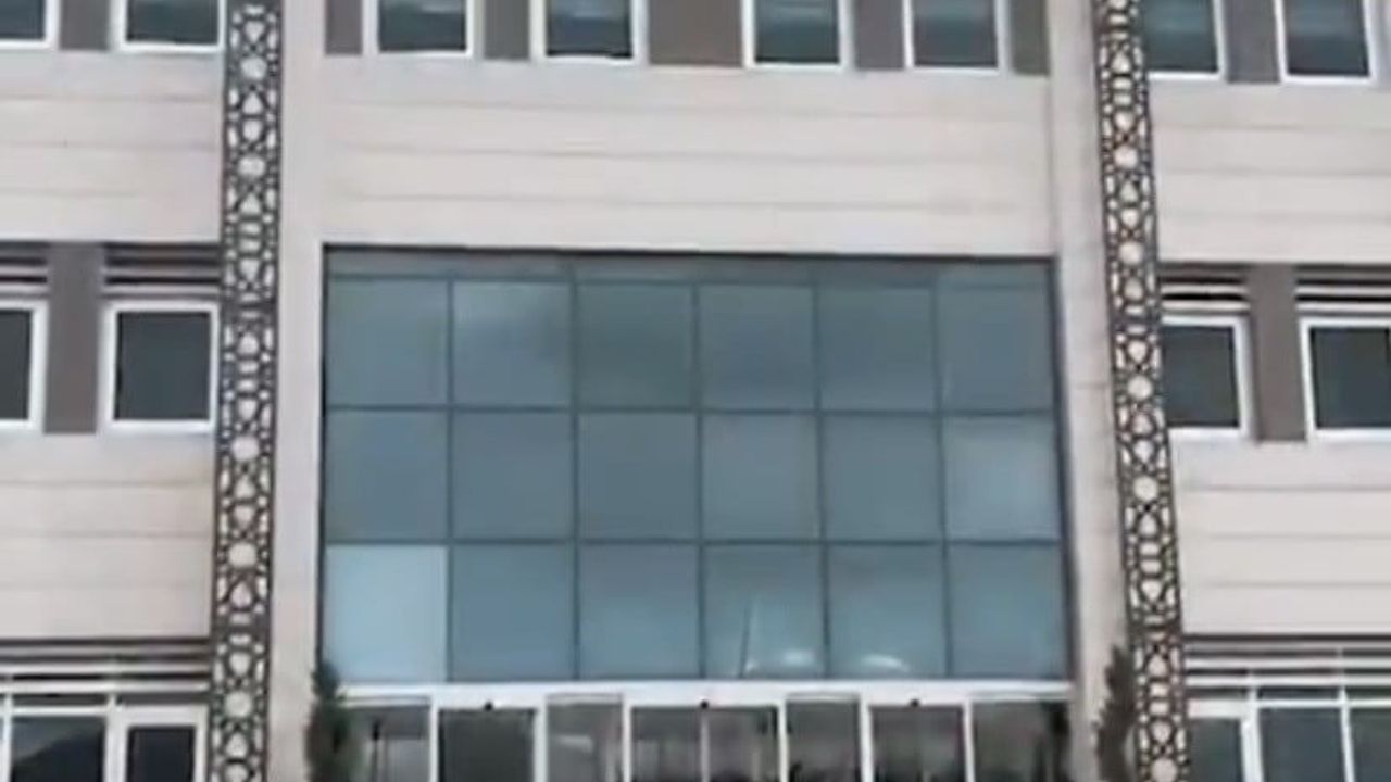 Çanakkale’de operasyonda 10 kaçak göçmen yakalandı, 3 organizatör tutuklandı