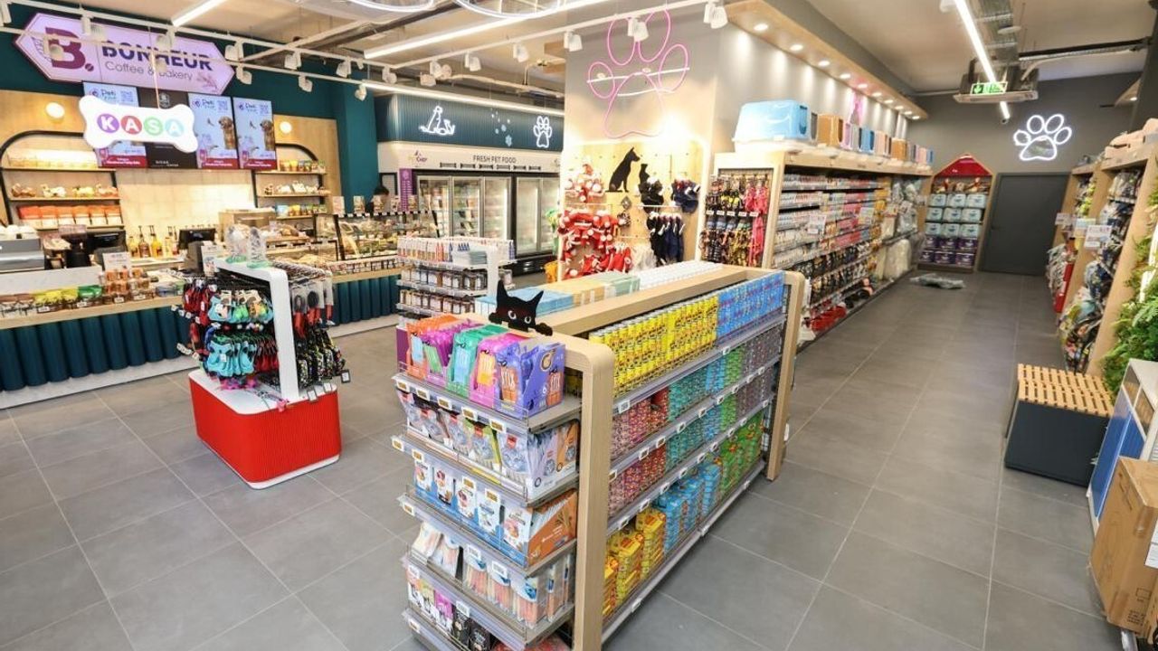 CarrefourSA, evcil hayvanlara yönelik yeni yaşam alanı PATiFOUR'u açtı