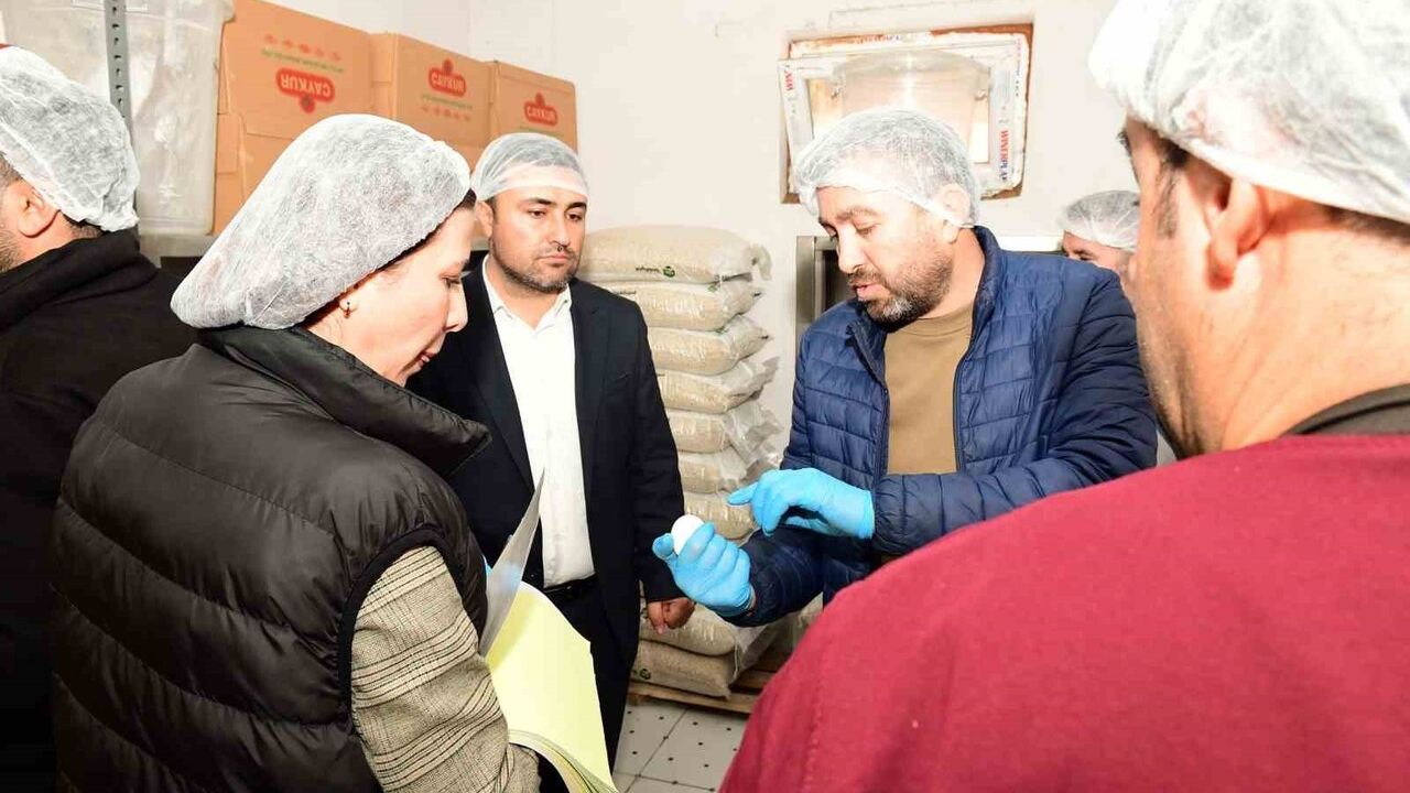 Çatak'ta okul ve kurum yemekhanelerinde hijyen ve gıda güvenliği denetimi