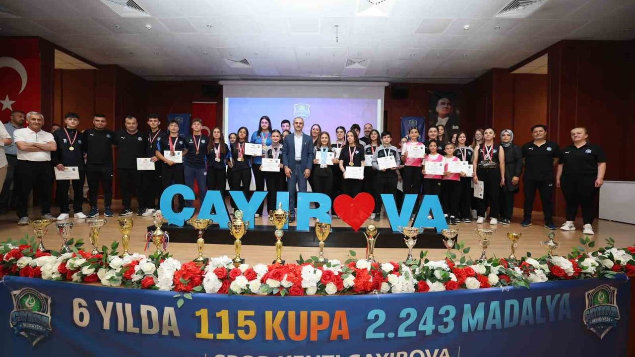 Çayırova Belediyesi Eğitim Spor Kulübü 2025: 354 madalya, 14 kupa