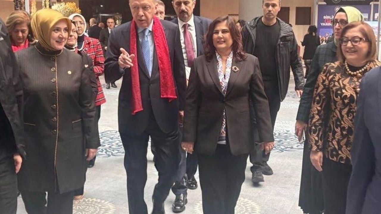 Çerçioğlu, Erdoğan'ı Aydın standında karşıladı: Aydın inciri ve yöresel ürünler takdim edildi