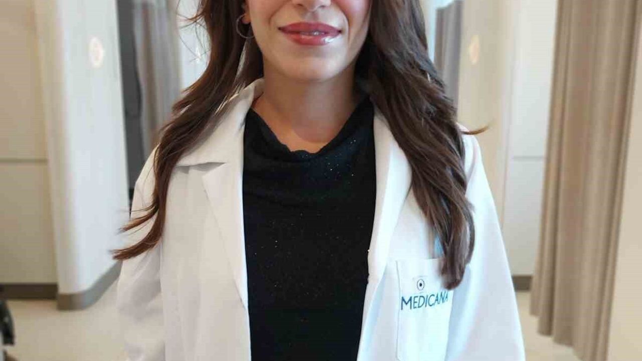 Çeşme'de ebeveynlere akran zorbalığı semineri: Etkiler ve korunma yolları