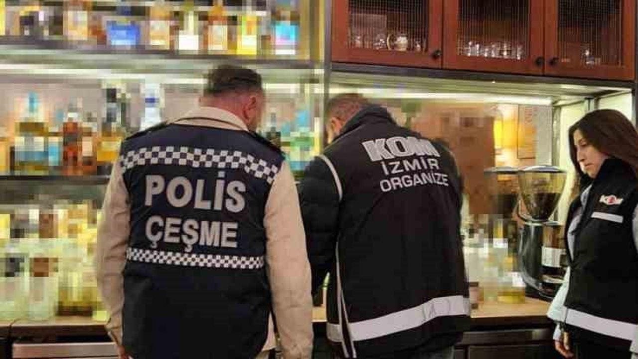 Çeşme'de yılbaşı öncesi eğlence mekanlarına kapsamlı denetim: Ruhsat ve ürün kontrolleri yapıldı