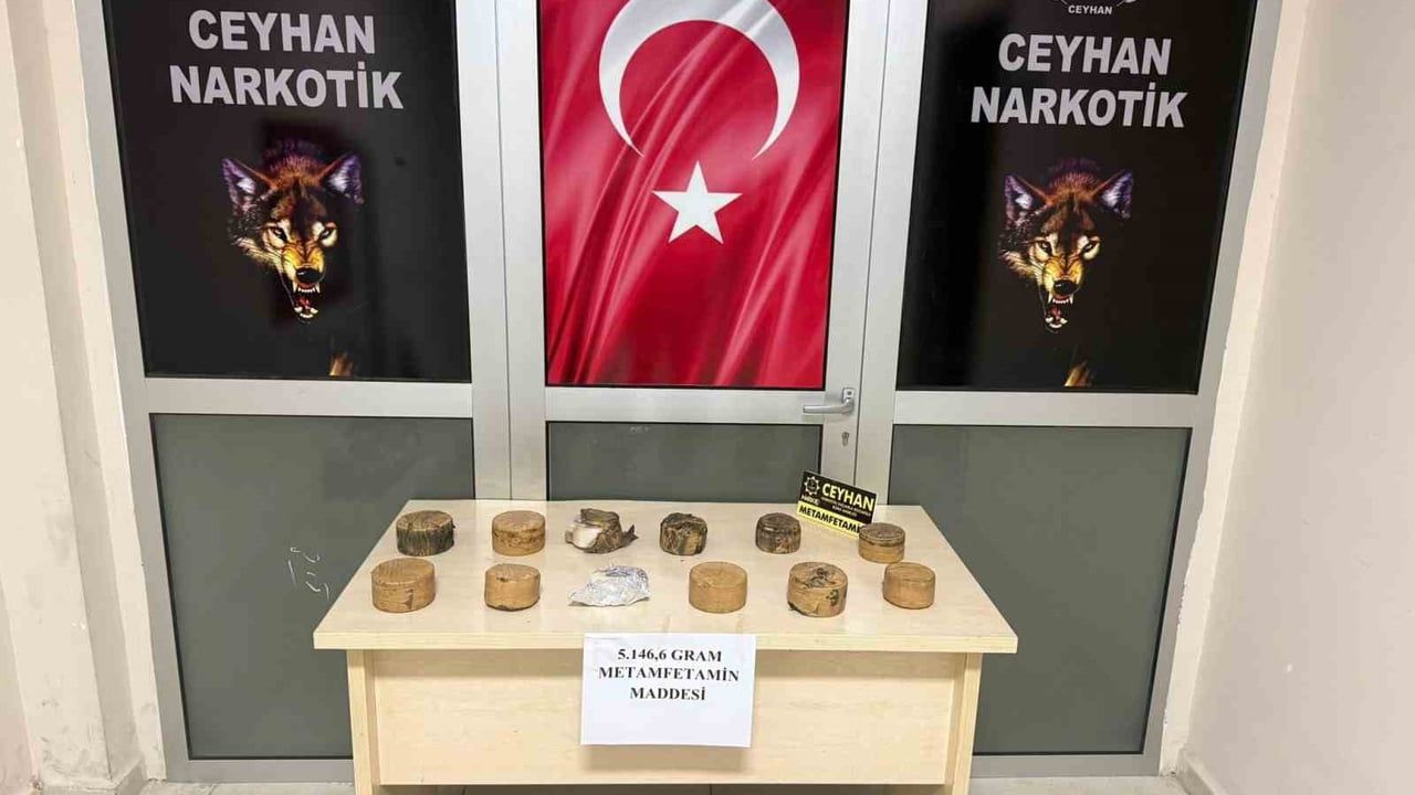 Ceyhan'da tırda 12 paket halinde 5 kilo 146 gram metamfetamin ele geçirildi, sürücü tutuklandı