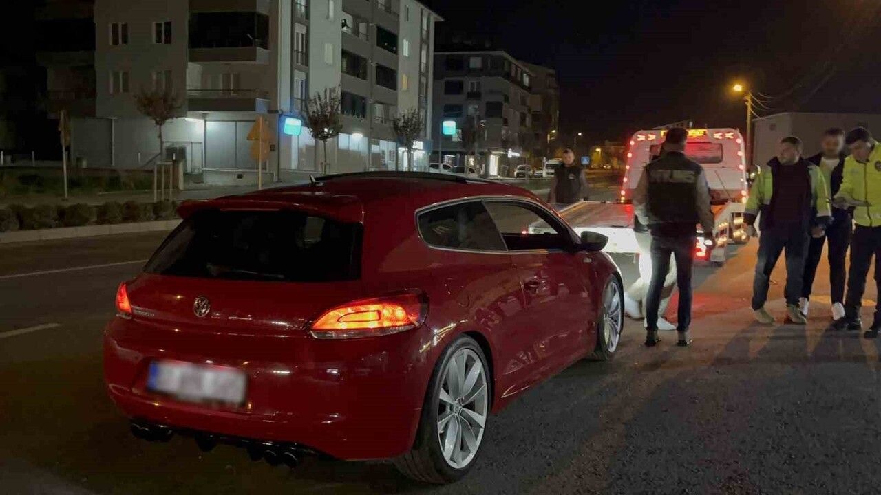 Çorlu’da abartı egzoz kullanan sürücüye 9 bin 267 lira ceza