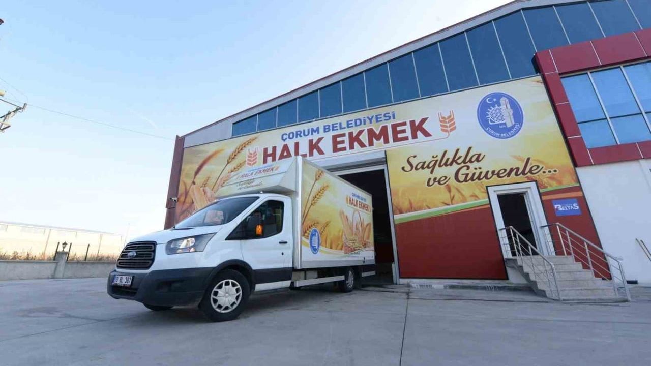 Çorum'da ekmek fiyatlarında ayrışma: Fırınlarda 210 g 15 TL, Halk Ekmek'te zam yok