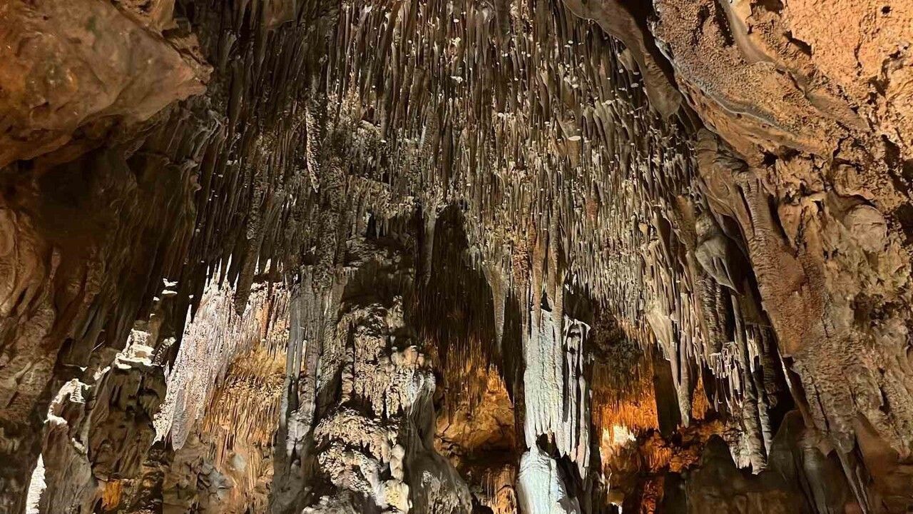 Damlataş Mağarası 2025’te 270 bin ziyaretçiyle Alanya turizmine katkı sağladı